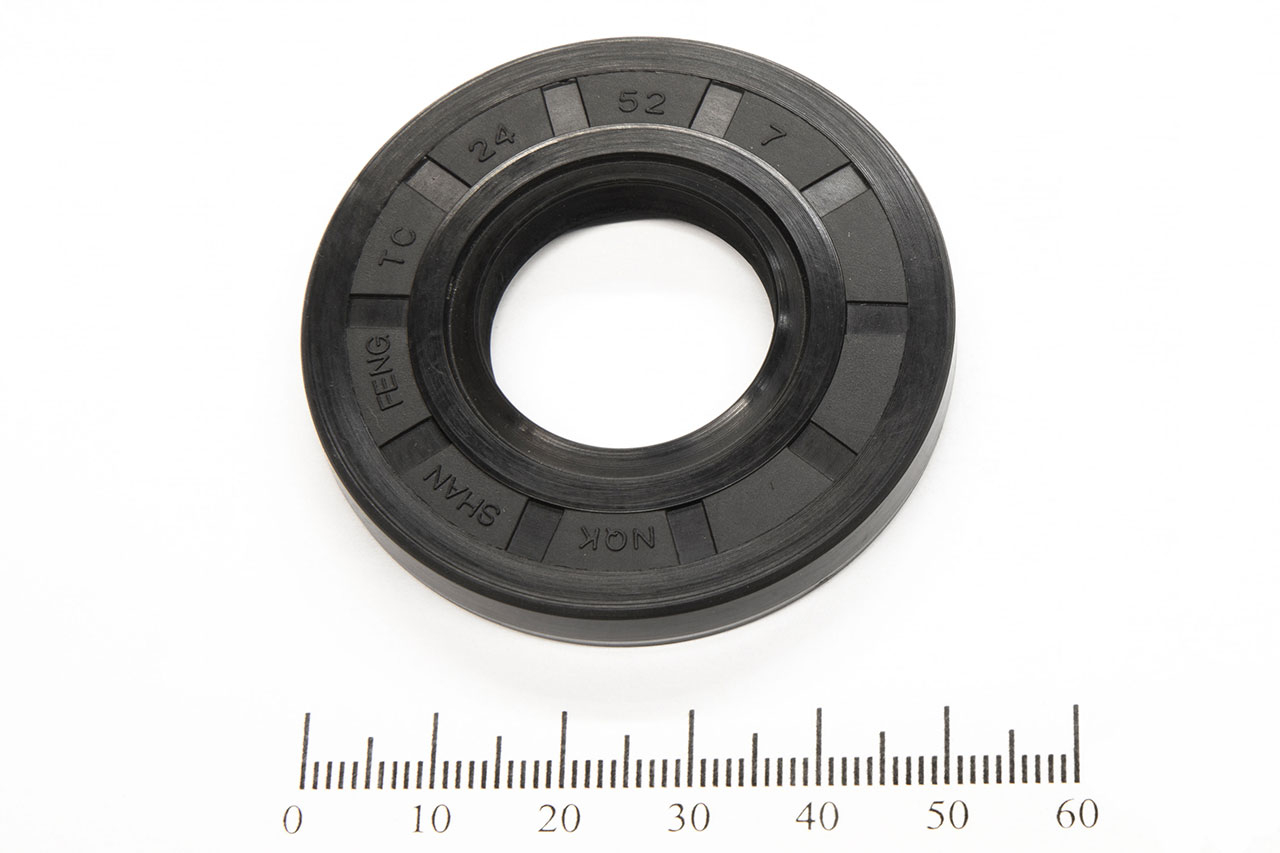 Сальник (манжета армированная) 2-24х52х7